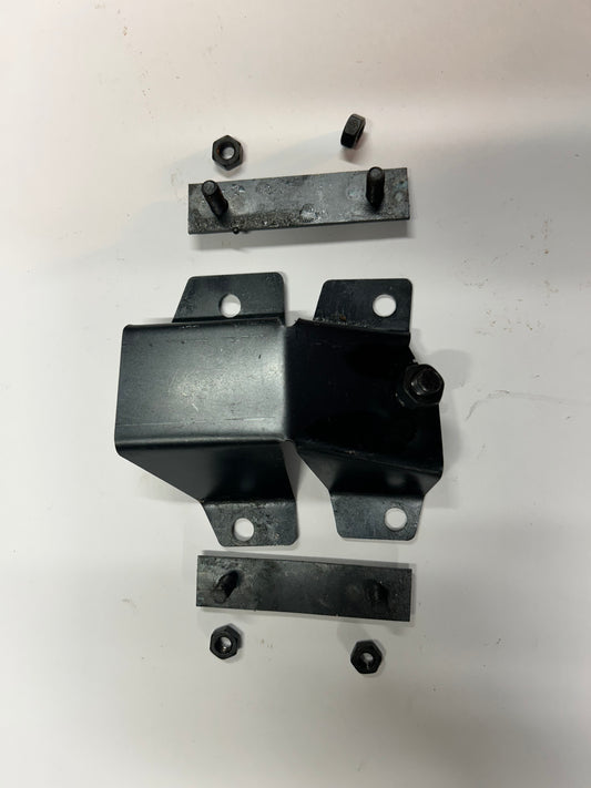ALA7905 Petrol Tank RH Anchor Bracket